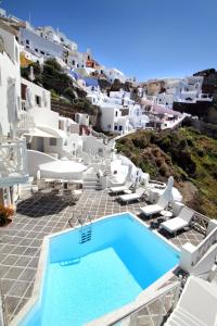 Oia Mare Villas Santorini Greece