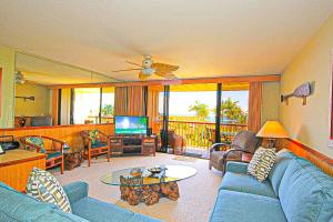Two Bedroom Apartment  room in Nihi Kai 806