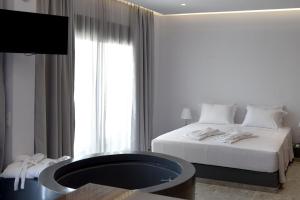 Rose n Stone, King, Luxury Houses