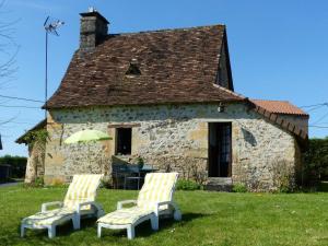 Maisons de vacances Gite Hautefort, 2 pieces, 2 personnes - FR-1-616-164 : photos des chambres