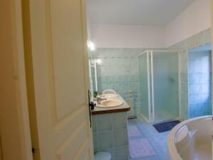 Maisons de vacances Gite Lalinde, 4 pieces, 6 personnes - FR-1-616-159 : photos des chambres