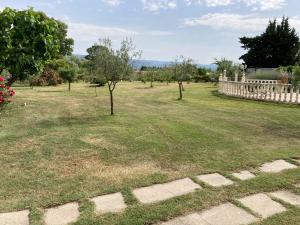 Hotels Auberge Les Olivades : Chambre Double avec Terrasse