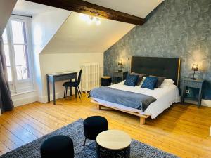 Hotels Logis Hotel La Tourelle du Beffroi : photos des chambres