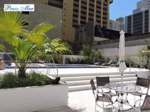 Flat Capitânia Varam Praia de Pitangueiras AP 53