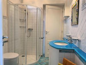 La Resilienza - Villetta Eoliana sul mare, in centro a Malfa