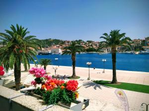 Apartment Stella old town Trogir, with balcony