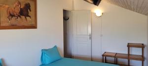 Petite maison refaite à neuf dans mas du 19ème siècle