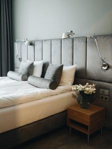 RATUSZOVA Stary Rynek Old Market PREMIUM Apartments & Restaurant AD 1954