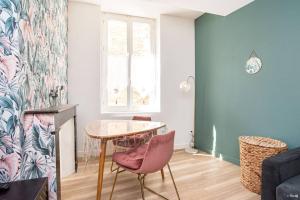 Appartements ART & DECO - STUDIO COEUR DE VILLE : photos des chambres