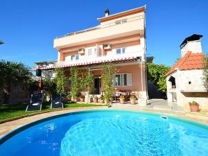 Three apartment complex with private pool