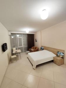 АРКАДИЯ ПЛАЗА