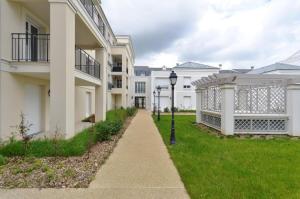 Orange Studio Paris Disneyland