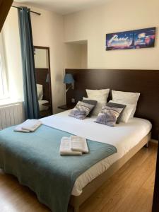 Hotels Hotel Le Saint Patrice : photos des chambres