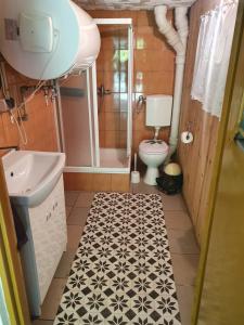 Dwa prywatne domki letniskowe nad Jeziorem Łukcze