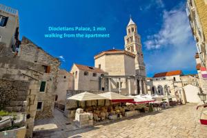 A1 - apt in the very heart of Split with sea view