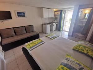 NIKO Apartments 70m from the beach