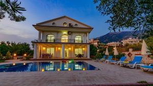 Musa - 5 Bedroom Holiday Villa in Hisaronu