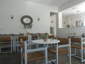 Hotel Manos Paros Greece