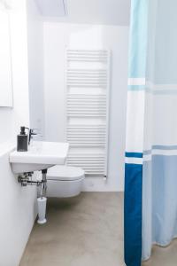 M9 Rooms