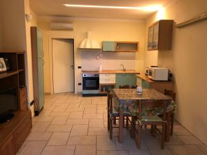 KINDLY ROBERTA centro storico Peschiera,lago relax