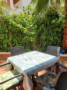 CASA BAJA EXTRAORDINARIA EN URBANIZACIÓN NATURISTA!