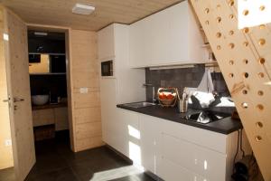 MAXI SONCE, Odprte vasi