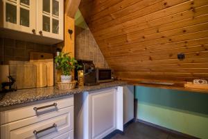 100 m2 Apartment - Nabucco with 270 degree Mountain View, 65 Oled TV, Netflix, PS5 Console