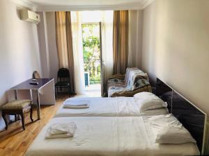 Hotel Dolphin Batumi