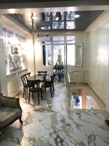 Hotel Dolphin Batumi