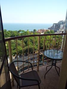 Sea view apartment in Arcadia Gagarin Plato