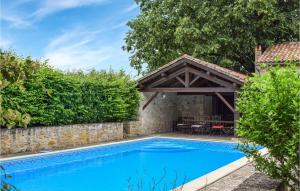 Maisons de vacances Stunning Home In Monsgur With 7 Bedrooms, Sauna And Outdoor Swimming Pool : photos des chambres