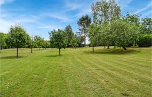 Maisons de vacances Stunning Home In Monsgur With 7 Bedrooms, Sauna And Outdoor Swimming Pool : photos des chambres