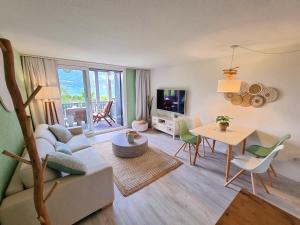 Strandhüsli directly on lake Thun