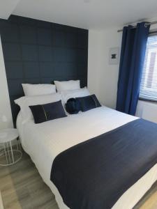Appartements Le Modern'Blue entre centre ville et plage : photos des chambres