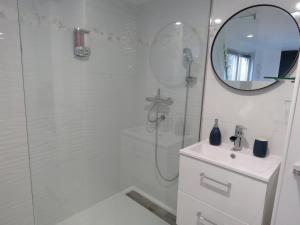 Appartements Le Modern'Blue entre centre ville et plage : photos des chambres