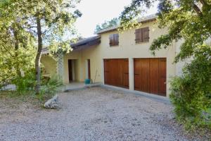 Villas Villa familiale avec piscine et grand jardin arbore proche des lacs : photos des chambres