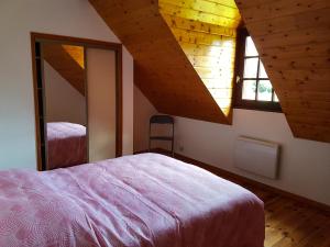 Appartements T4 avec jardin a 2 min de la telecabine - Bagneres de Luchon : photos des chambres