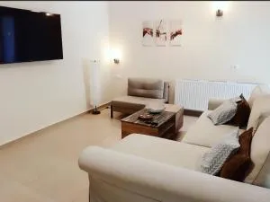 Green View Apartment - Ágios Pétros