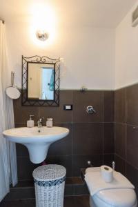 Apartamento de 1 dormitorio con terraza y vistas al mar