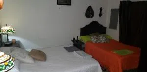 Mendoza’s Guest House - Hacienda Santa Adela