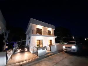 Valerian Palm Villas - Napas Secret Escape