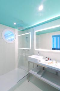 Hotels Hotel Casarose - Cannes Mandelieu : photos des chambres