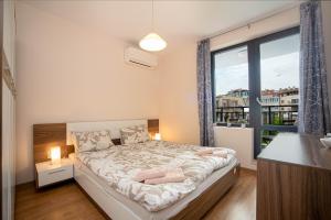 The Captain Be my guests! by RV Apartments