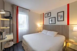 Kyriad Hôtel La Fleche - 拉弗雷切 Kyriad Hôtel La Fleche - 拉弗雷切