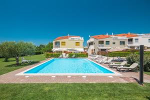 Maj Premium Residence