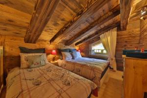 Chalets Chalet Hohneck 4 etoiles, vieux bois et pierre, SPA, sauna, borne de recharge : photos des chambres