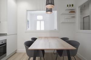 Always Easy I Chillida