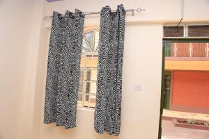 The 4 JS Bed and Breakfast Emali