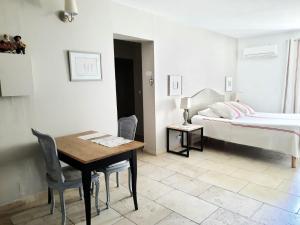 Appartements Un Coin De Luberon : photos des chambres