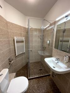 Double Room room in Thomas Hotel